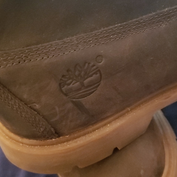 Timberland Boots - Picture 3 of 4